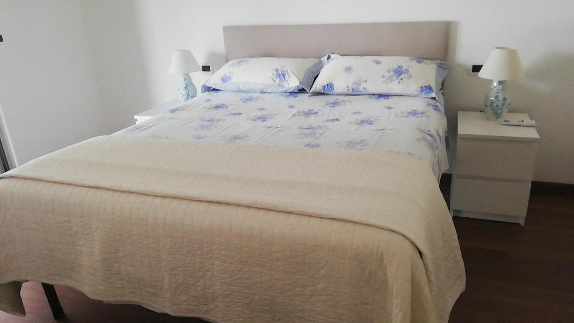 White-Blue Vibes, Seafront 2-Bedroom Apt Montesilvano Marina Екстериор снимка
